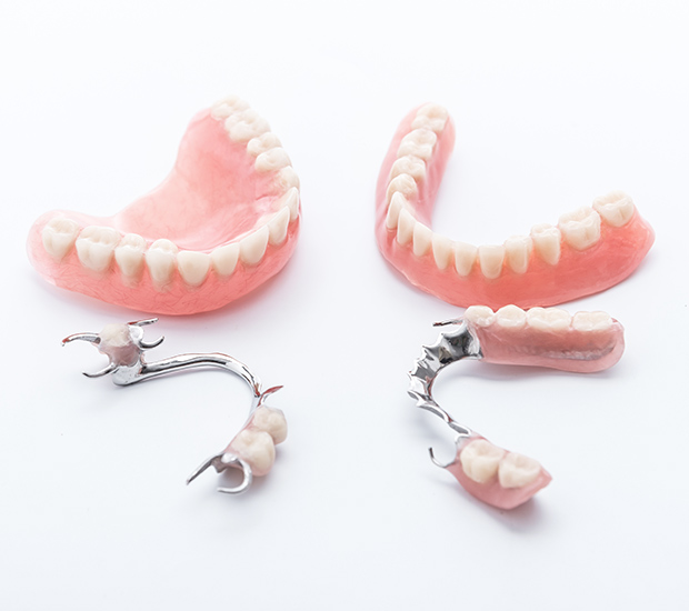 Sylmar Dentures and Partial Dentures